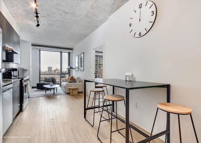 South Loop Rooftop With In And Out Parking 2 * Chicago