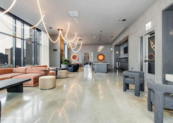 South Loop Rooftop With In And Out Parking 2 * Chicago