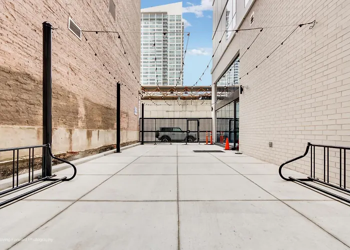 South Loop Rooftop With In And Out Parking 2 Chicago