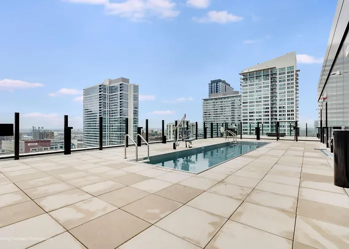 South Loop Rooftop With In And Out Parking 2 *